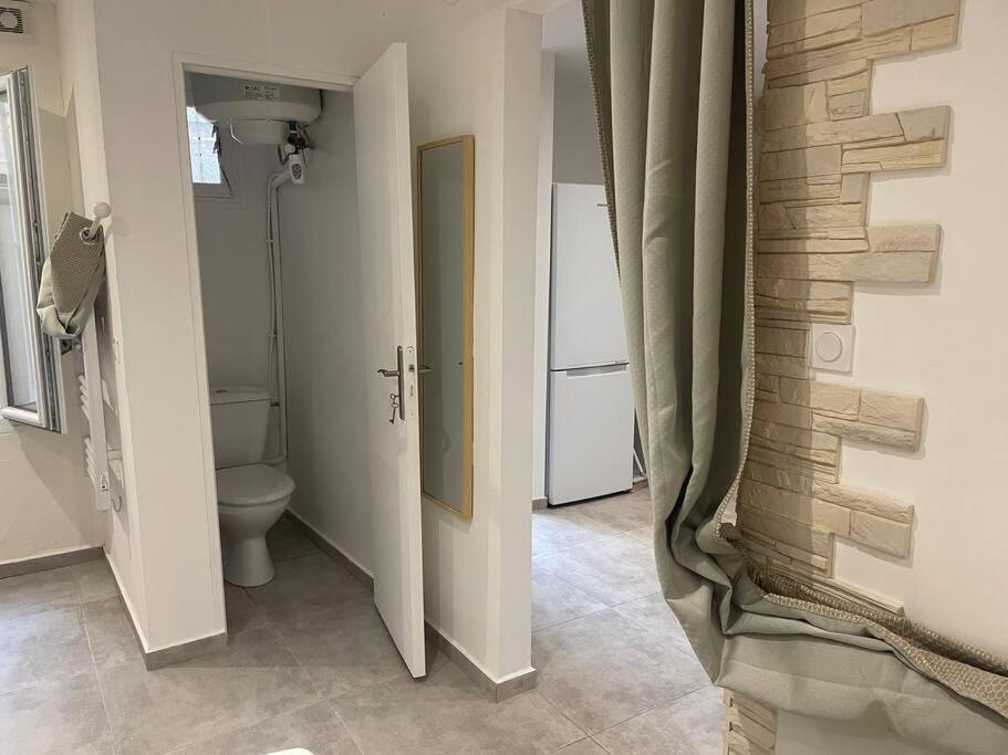 Toulon: Superbe Appartement Atypique 2 Chambres エクステリア 写真